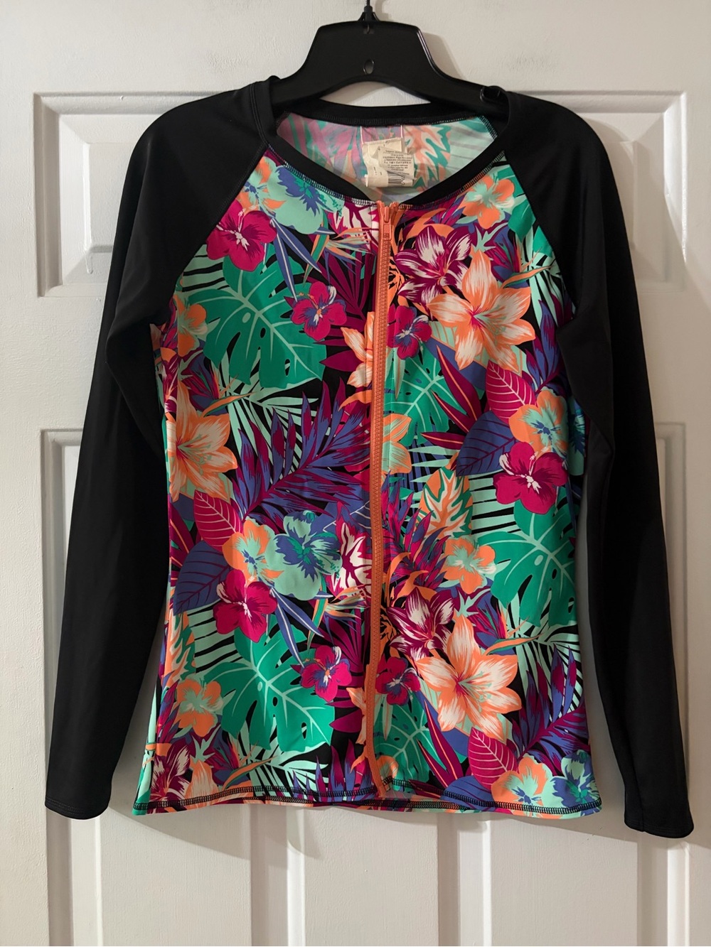Roxy women's Rashguard tropical floral black long sleeve full zip size large.